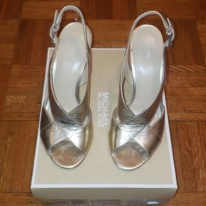 USED MICHAEL by Michael Kors Becky Sandal